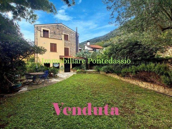 casa indipendente in vendita a Pontedassio in zona Villa Viani