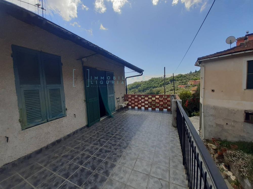 casa indipendente in vendita a Pontedassio in zona Bestagno