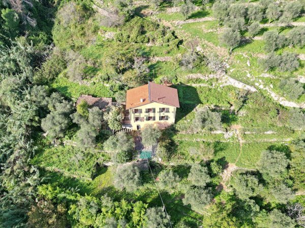 casa indipendente in vendita a Pontedassio in zona Bestagno