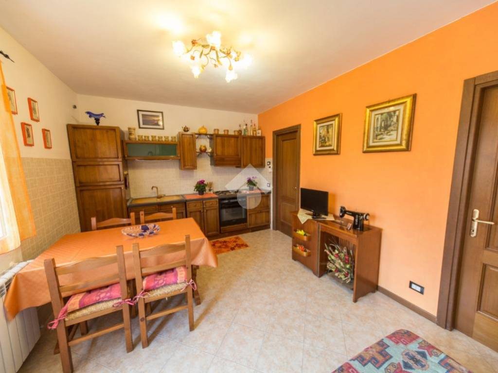 appartamento in vendita a Pontedassio in zona Bestagno