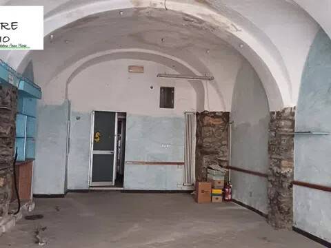 negozio in vendita a Pontedassio