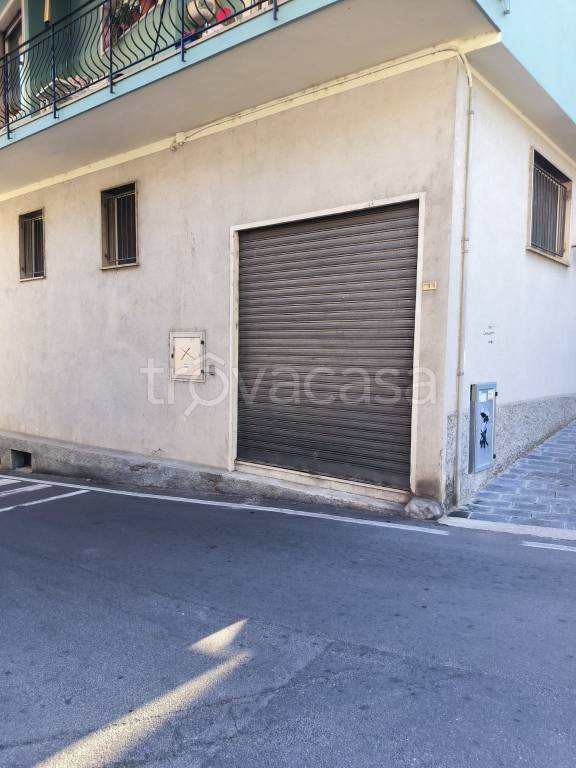 locale commerciale in vendita a Pontedassio
