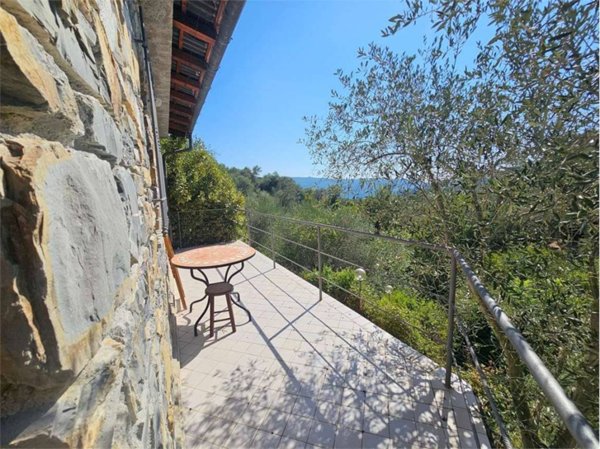 casa indipendente in vendita a Pontedassio