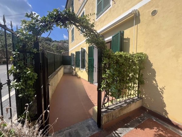 appartamento in vendita a Pontedassio in zona Bestagno