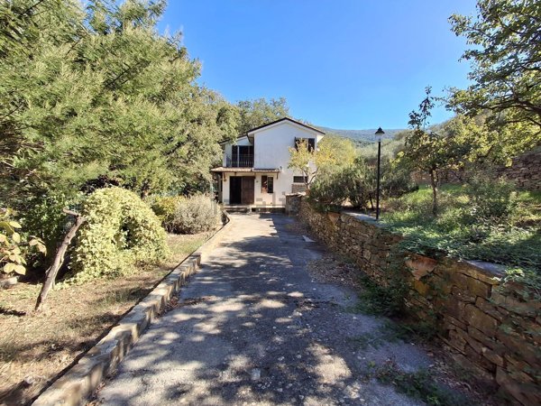 casa indipendente in vendita a Pontedassio in zona Bestagno