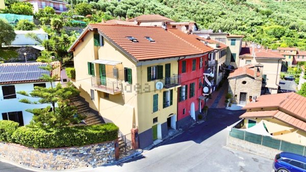 appartamento in vendita a Pontedassio in zona Villa Viani