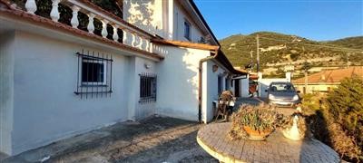casa indipendente in vendita a Pontedassio in zona Bestagno