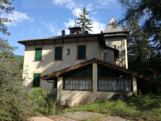 casa indipendente in vendita a Pornassio in zona Villa