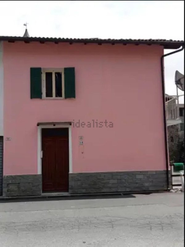 appartamento in vendita a Pornassio in zona Ponti