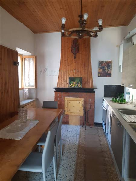casa indipendente in vendita a Pornassio
