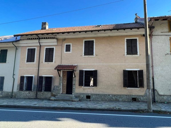 appartamento in vendita a Pornassio in zona Nava