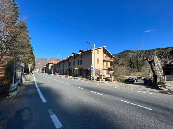 appartamento in vendita a Pornassio in zona Nava