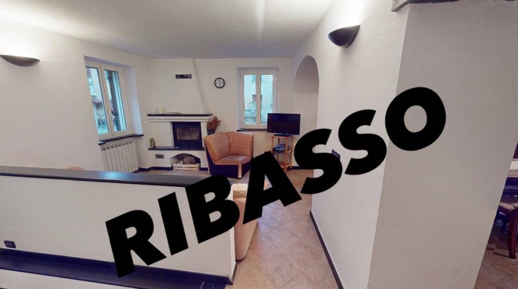casa indipendente in vendita a Pornassio in zona Ottano