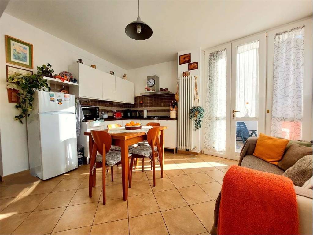 casa indipendente in vendita a Pornassio in zona Villa