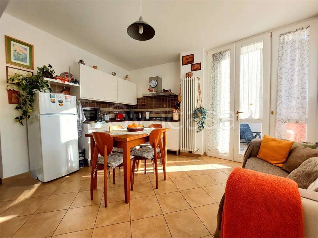 casa indipendente in vendita a Pornassio in zona Villa