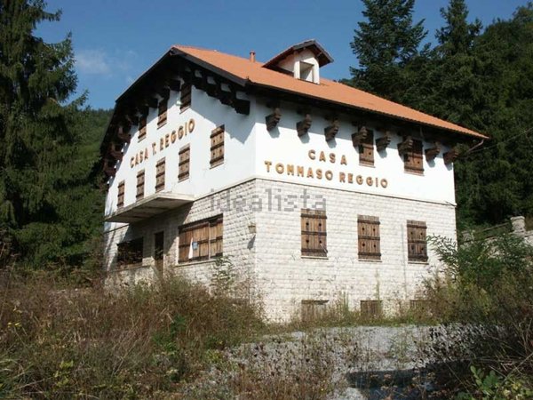 negozio in vendita a Pornassio in zona Nava