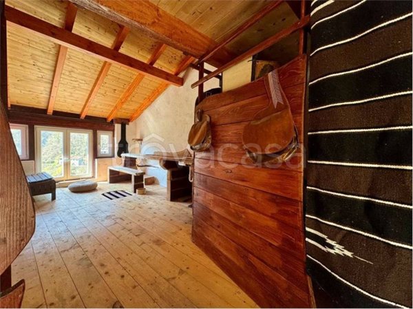 casa indipendente in vendita a Pornassio in zona Ponti