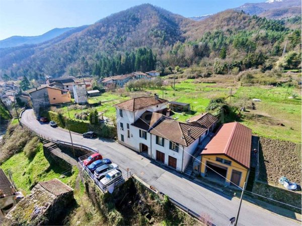 appartamento in vendita a Pornassio in zona Ponti