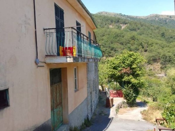 casa indipendente in vendita a Prelà in zona Villatalla