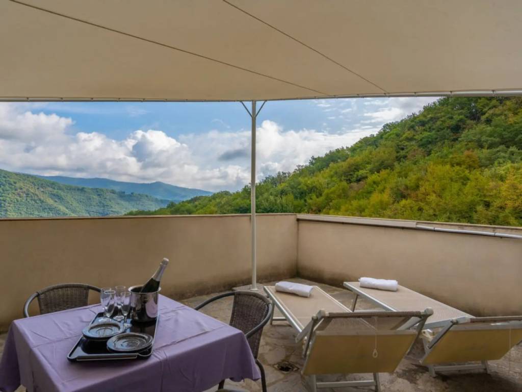 casa indipendente in vendita a Prelà in zona Tavole