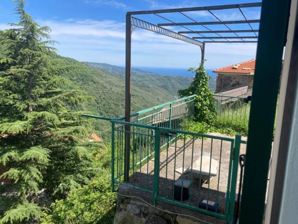 casa indipendente in vendita a Prelà in zona Villatalla