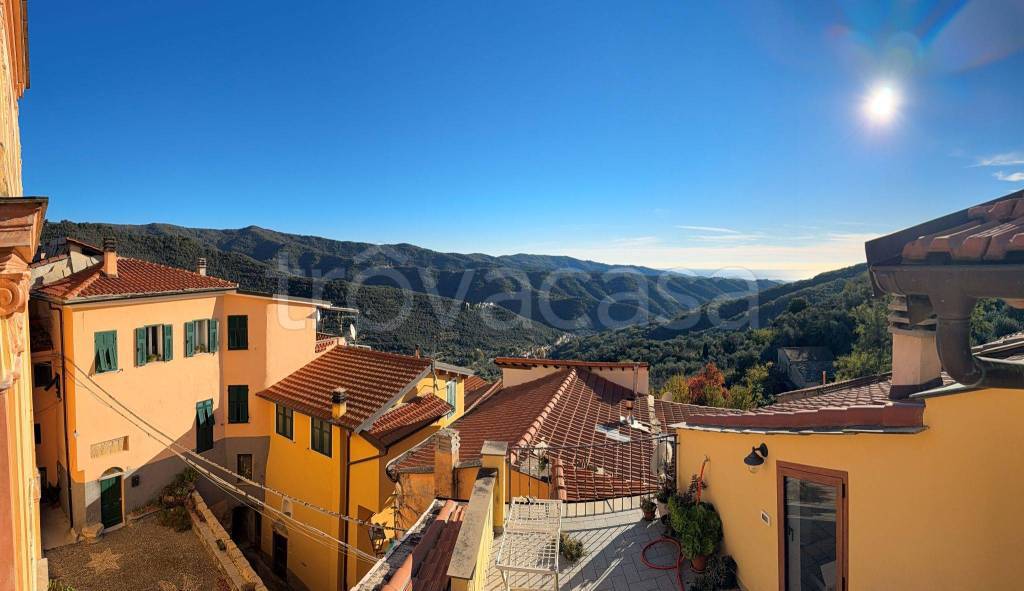 appartamento in vendita a Prelà in zona Valloria