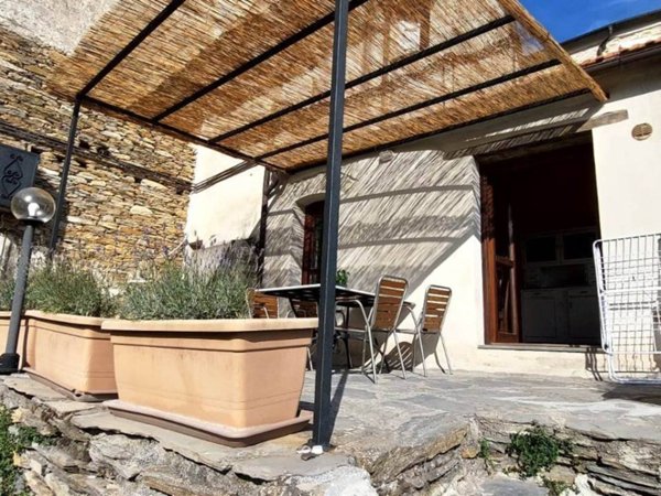 appartamento in vendita a Prelà in zona Tavole