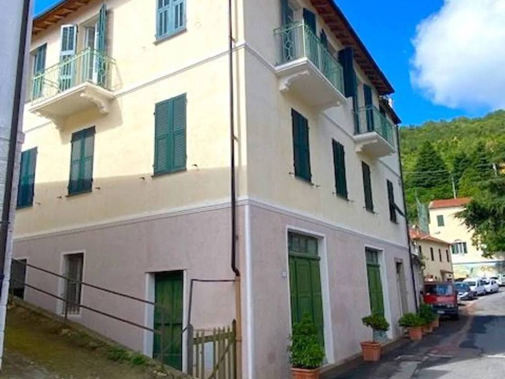 appartamento in vendita a Prelà in zona Tavole