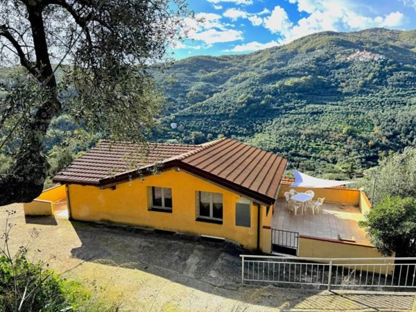 appartamento in vendita a Prelà