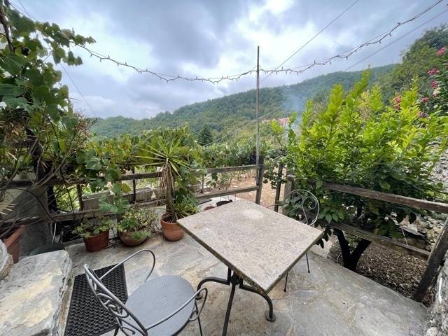 appartamento in vendita a Prelà in zona Tavole