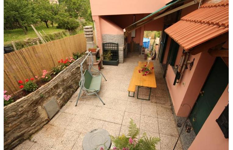 casa indipendente in vendita a Prelà in zona Tavole