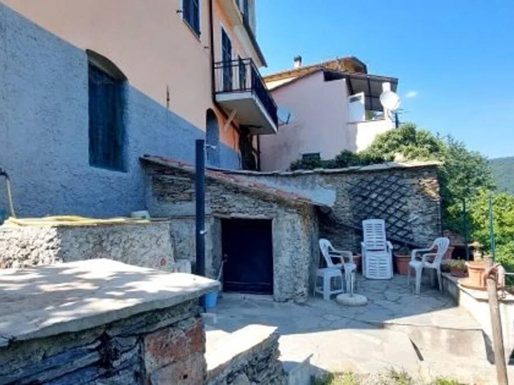 appartamento in vendita a Prelà in zona Tavole
