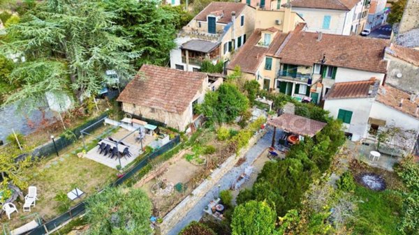 casa indipendente in vendita a Prelà