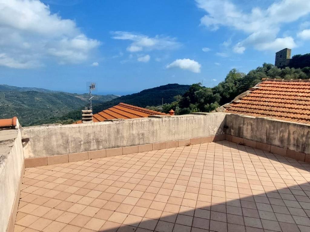 casa indipendente in vendita a Prelà in zona Valloria