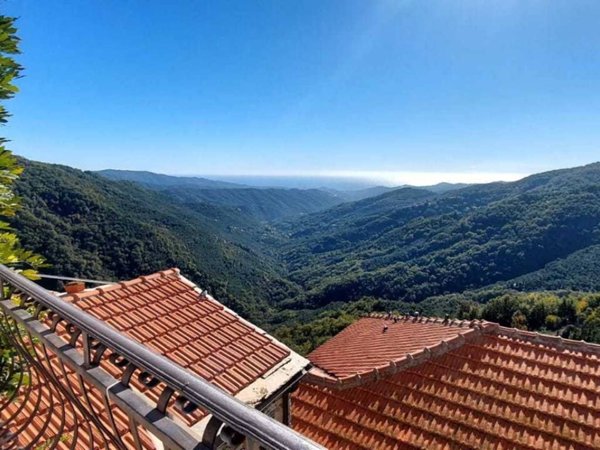 casa indipendente in vendita a Prelà in zona Villatalla