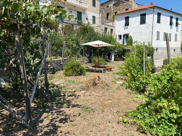 appartamento in vendita a Prelà in zona Tavole