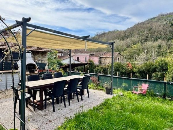 casa indipendente in vendita a Prelà