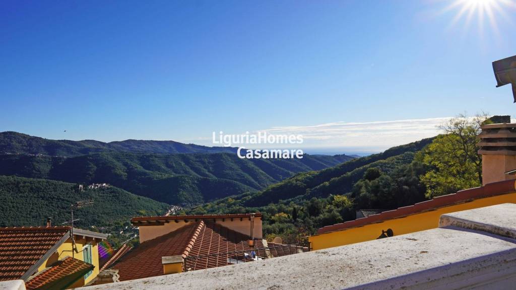 casa indipendente in vendita a Prelà in zona Valloria