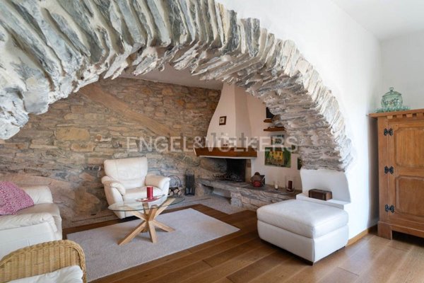 casa indipendente in vendita a Prelà