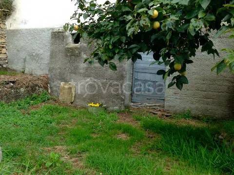 casa indipendente in vendita a Prelà in zona Tavole