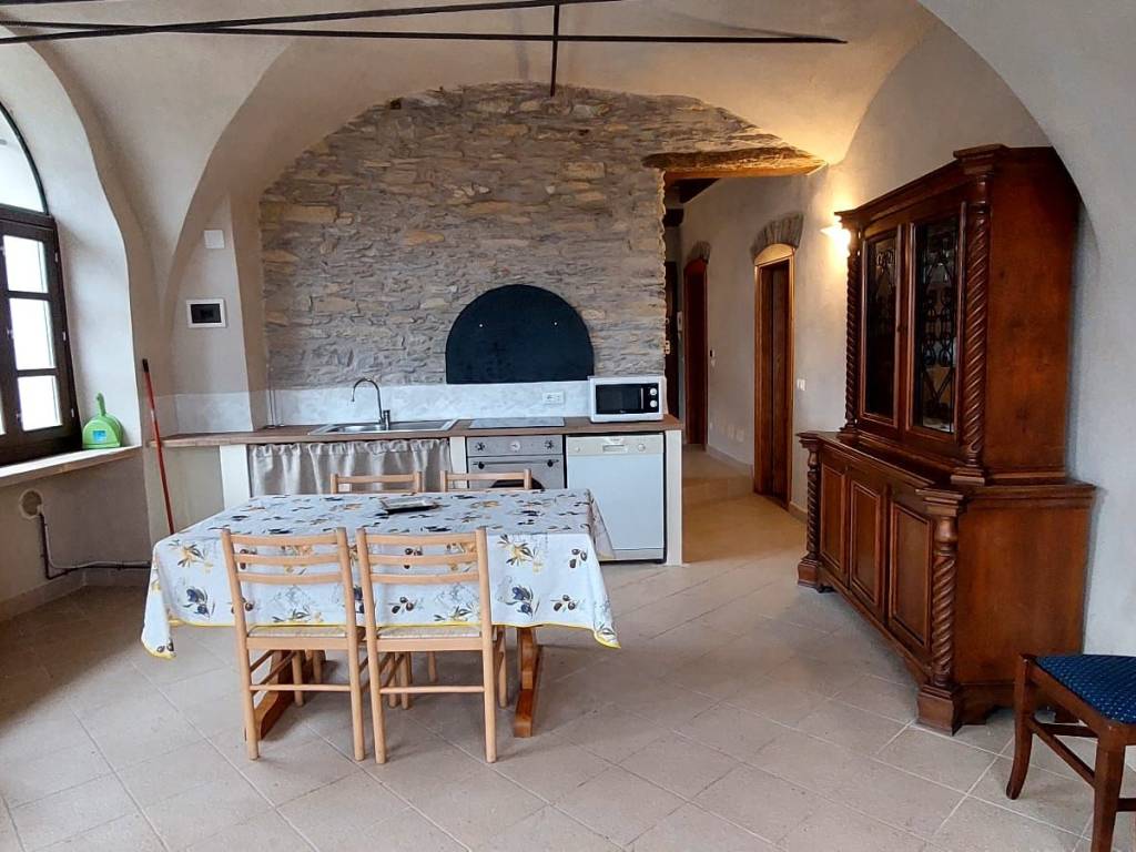 casa indipendente in vendita a Prelà in zona Tavole