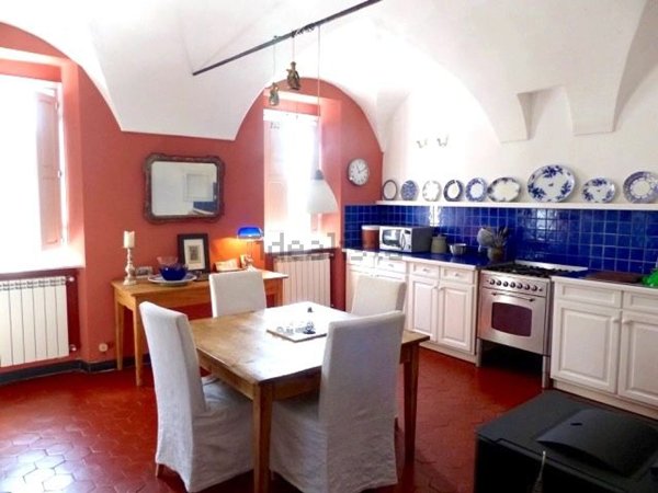 casa indipendente in vendita a Prelà in zona Valloria