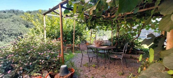 casa indipendente in vendita a Prelà in zona Tavole