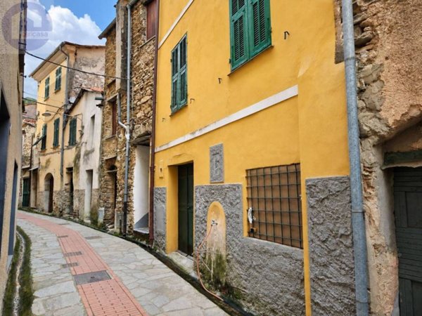 appartamento in vendita a Prelà in zona Tavole