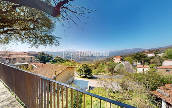 casale in vendita a Ranzo