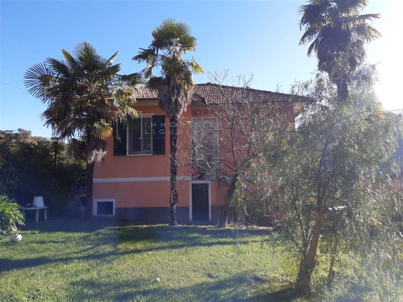 casa indipendente in vendita a Ranzo