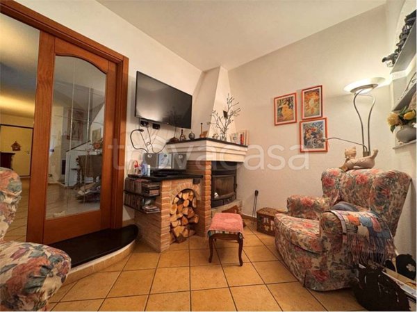 casa indipendente in vendita a Ranzo