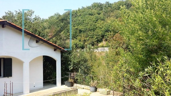 casa indipendente in vendita a Ranzo