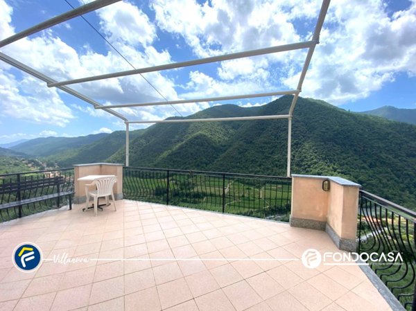 casa indipendente in vendita a Ranzo