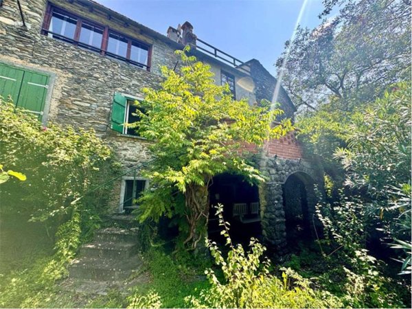 casa indipendente in vendita a Ranzo